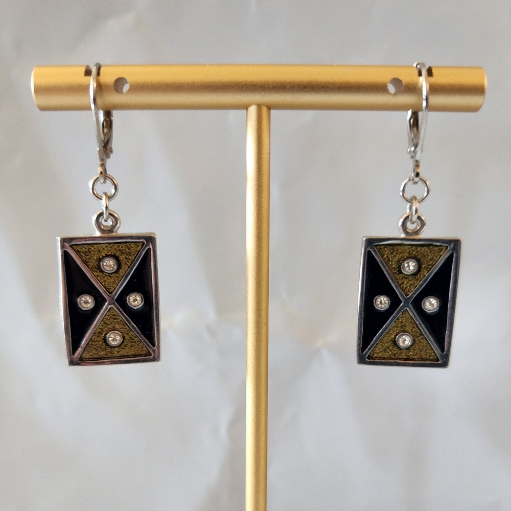 Elegant Black and Gold Geometric Earrings